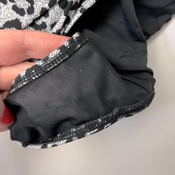 NIPTUCK Swim Australian Joanne Leopard Print One Piece Swimsuit - Picture 12 of 15